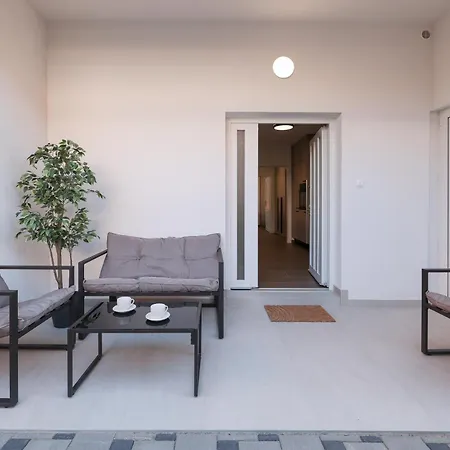 Apartamento Royal Oak With Private Parking